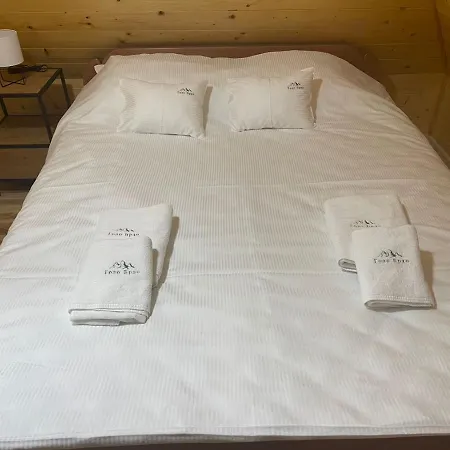 Brvnare Golo Brdo Vikendica