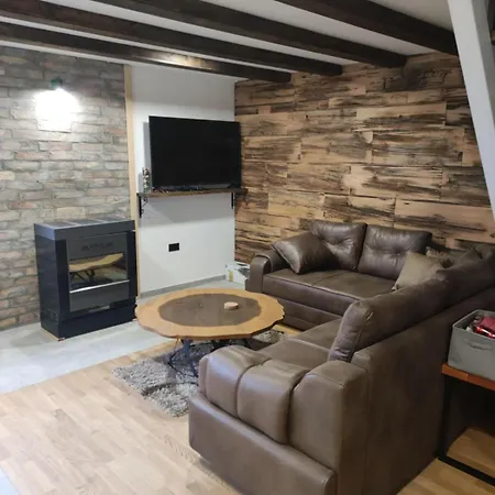 Brvnare Golo Brdo Prázdninový dům