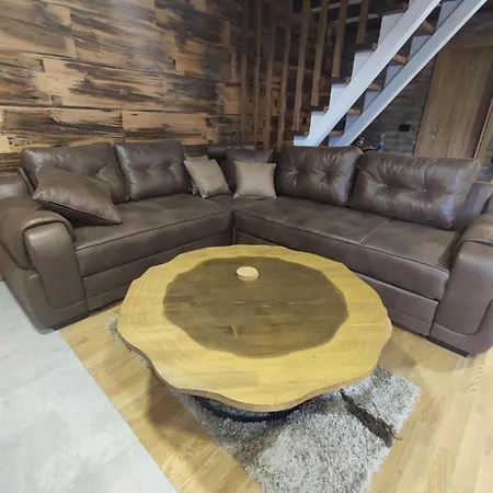 Vikendica Brvnare Golo Brdo Mokra Gora